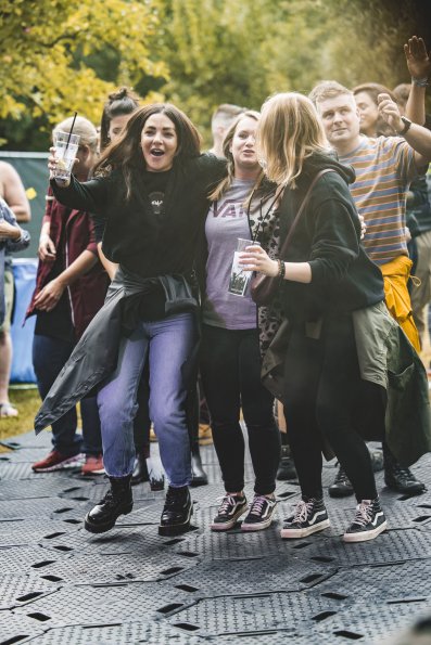 20230804_184512970_iOS