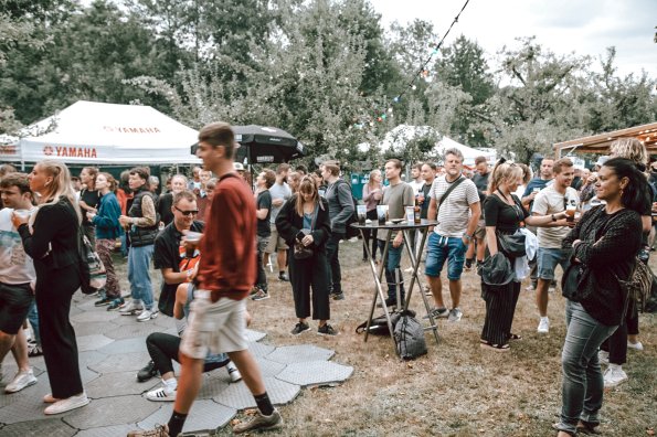 e50faeb7-0f61-45e3-8808-80ff445182b4