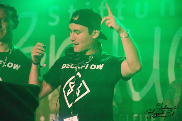 20230814_213915000_iOS